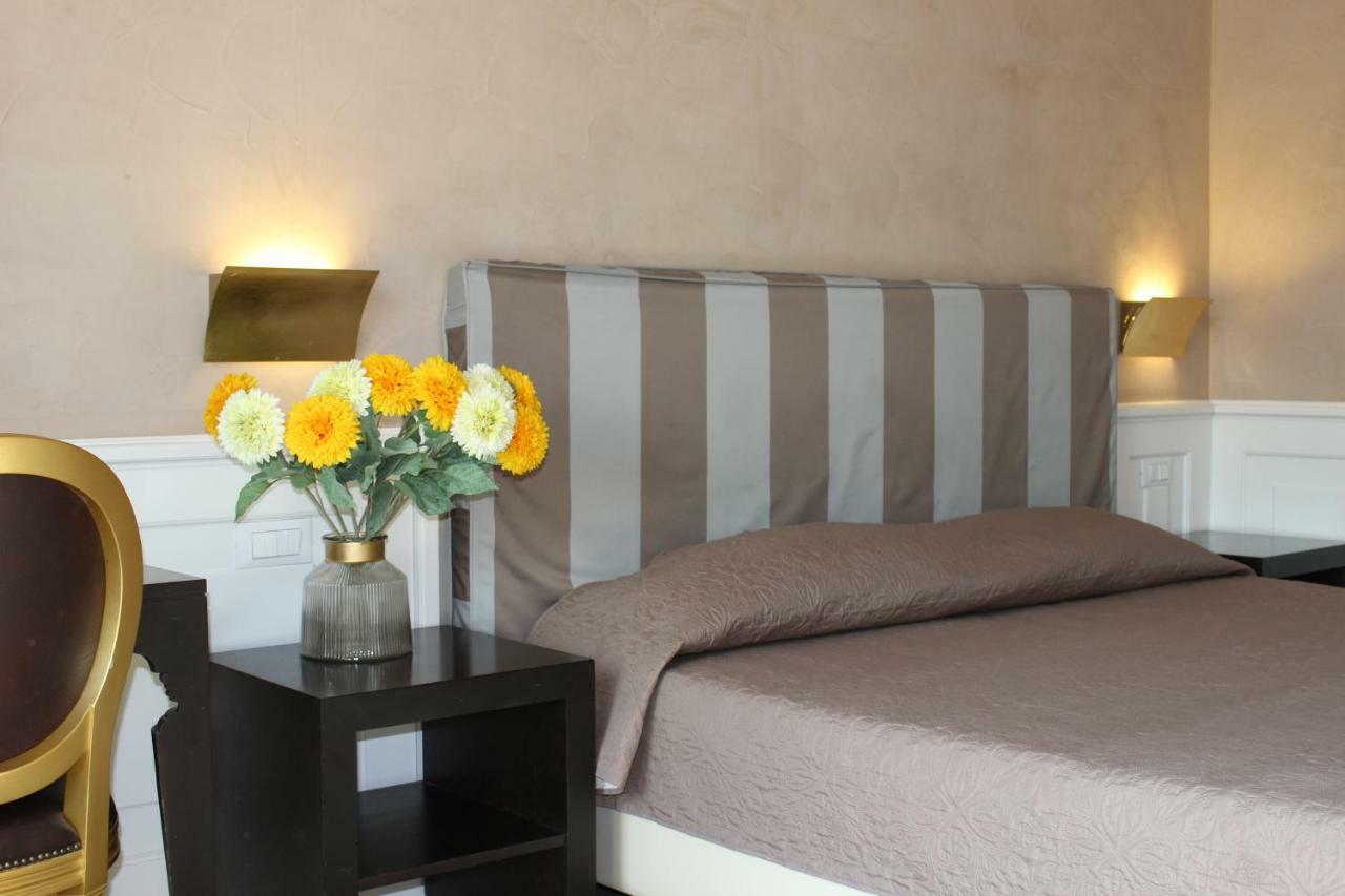 Relais La Maison De Luxe Рим Экстерьер фото